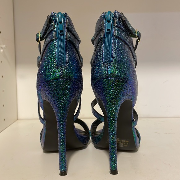 SOLD - Picture 2 of 8